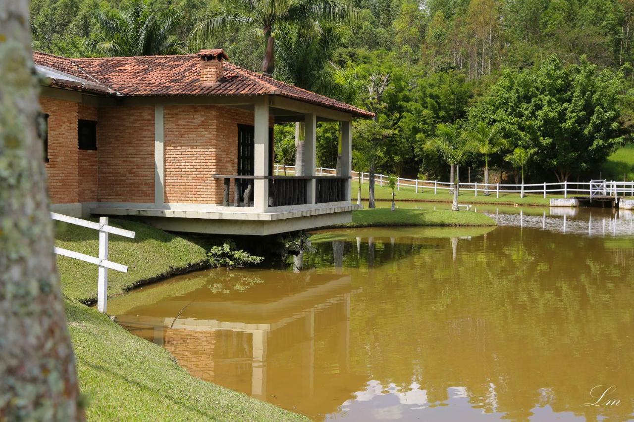 Fazenda Alamo 3* Campo Belo